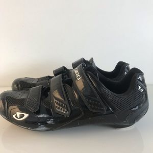 Giro cycling shoes